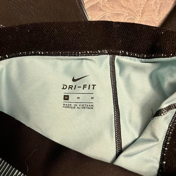 Nike Dri-Fit Yoga Pants / Size M - Picture 5 of 6